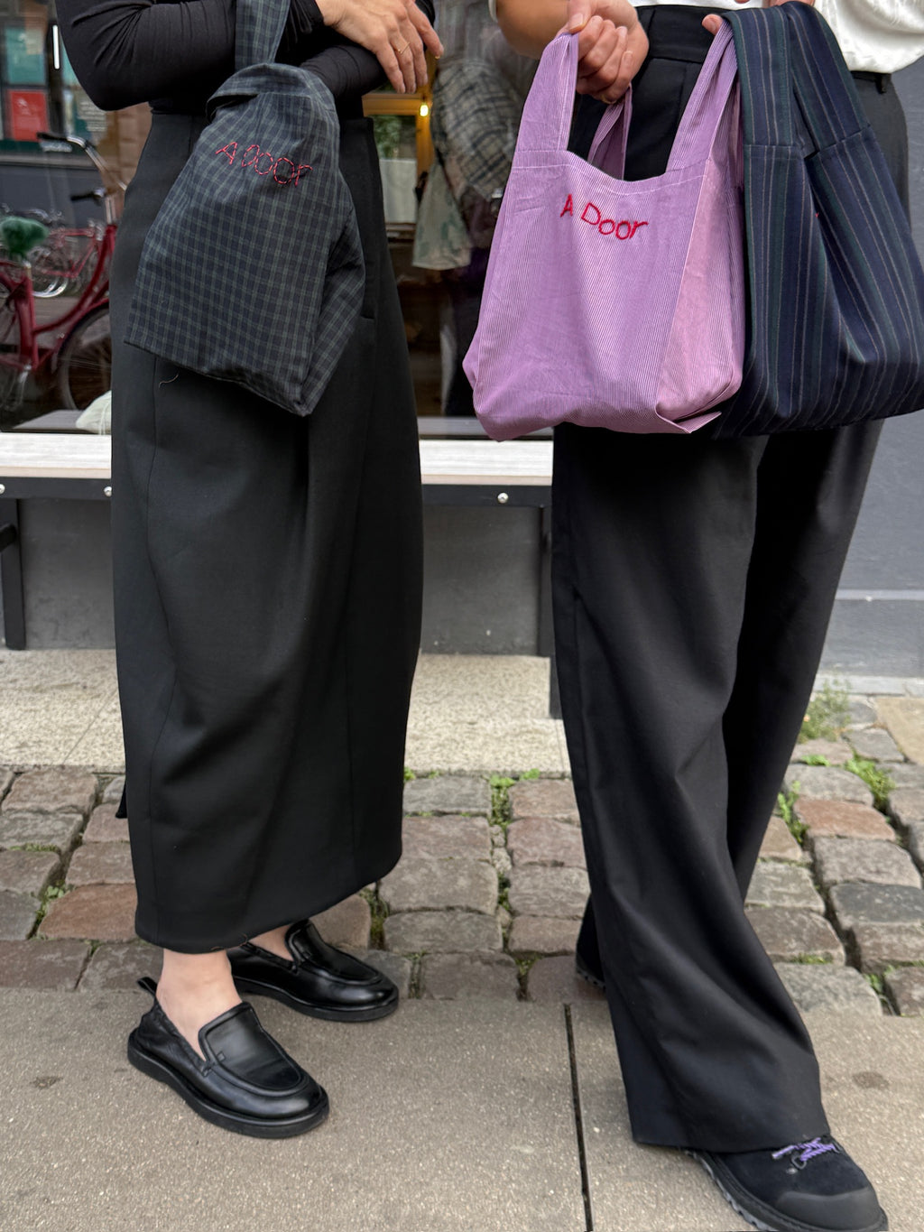Middle Carrier Bag