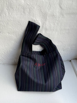 Middle Carrier Bag