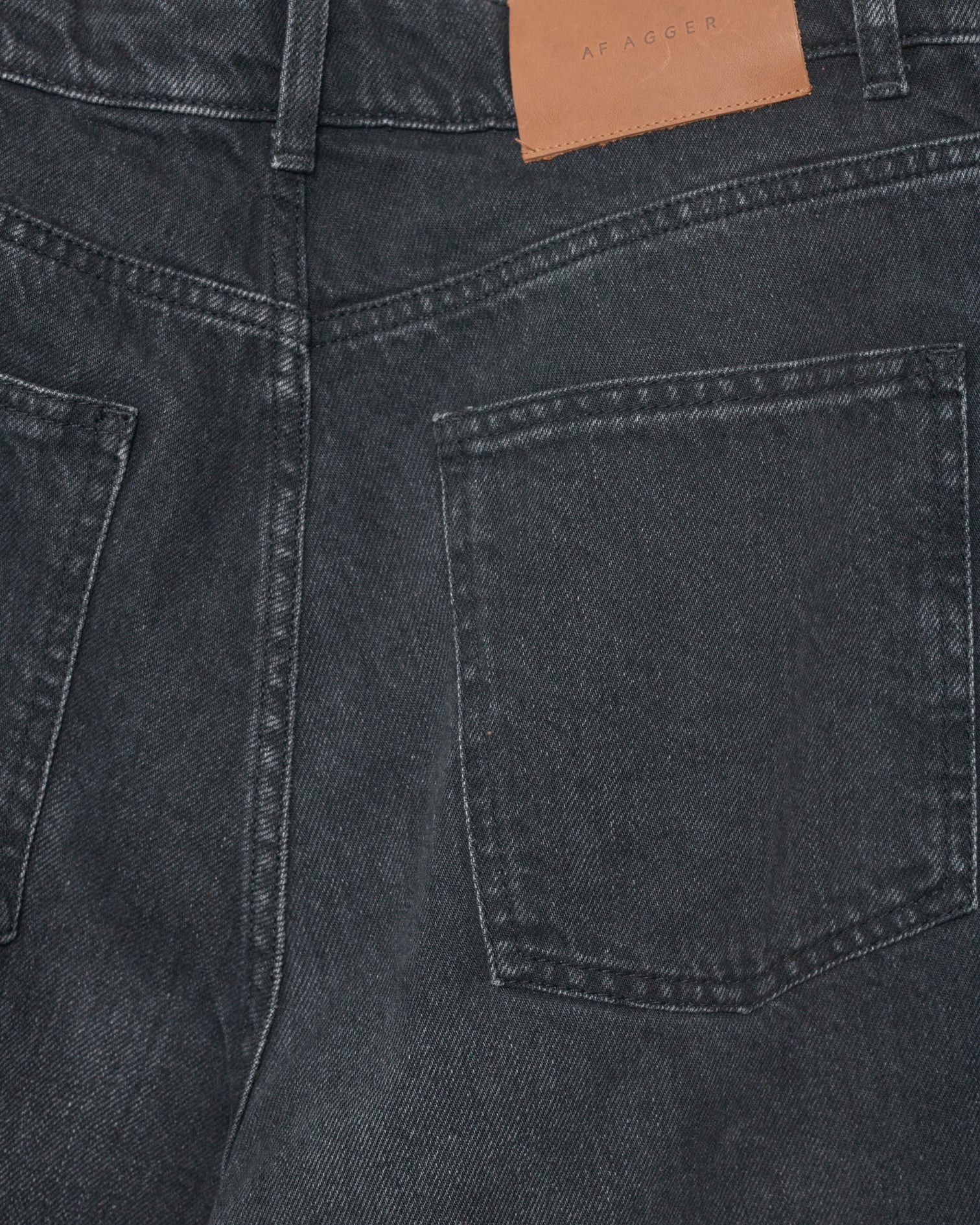 Hemp / Cotton Barrel Jeans / Washed Black