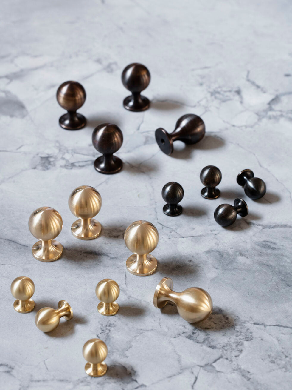 Balloon Knob / Dark Brass