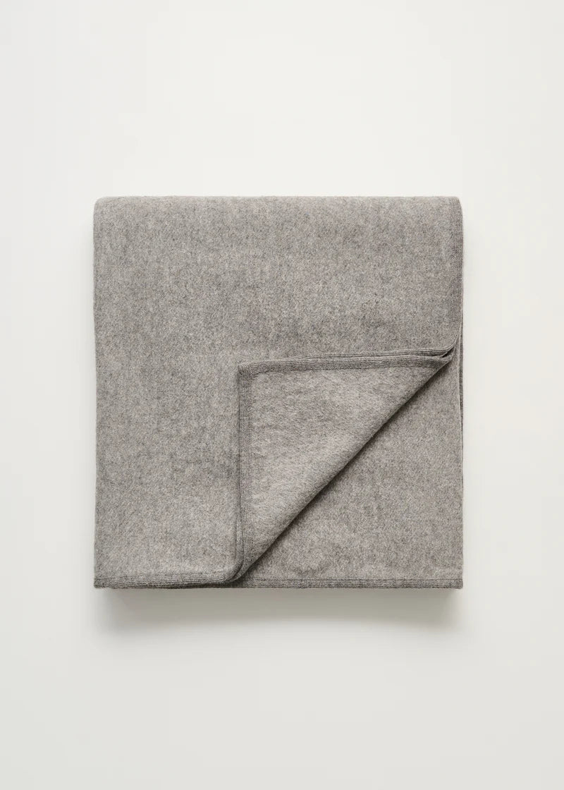 Edvin Wool Throw / Pure Grey