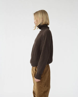 Shetland Wool Large Rib Crew-Neck Jumper / Brown