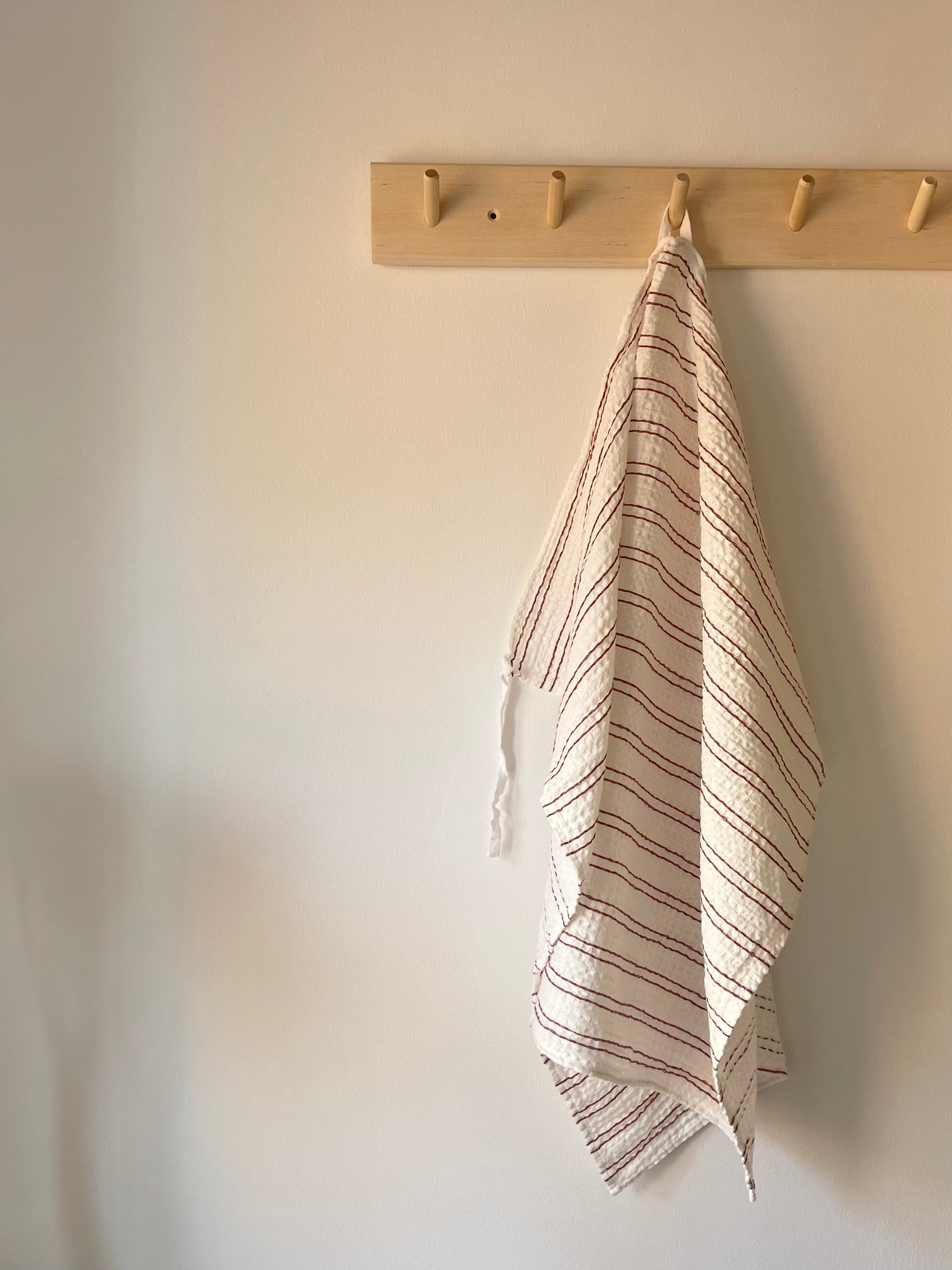 Linen Dish Towel / Burgundy Stripe