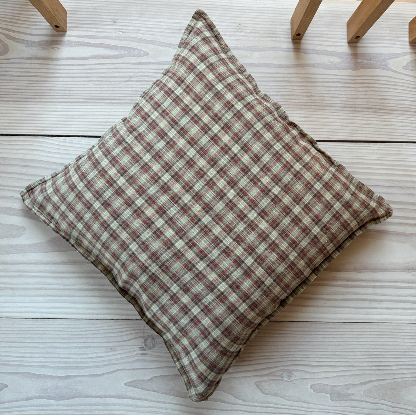Linen Pillowcase 50 x 50 / Sienna Green Tartan