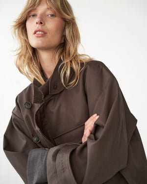 Water Resistant Coat / Dark Brown