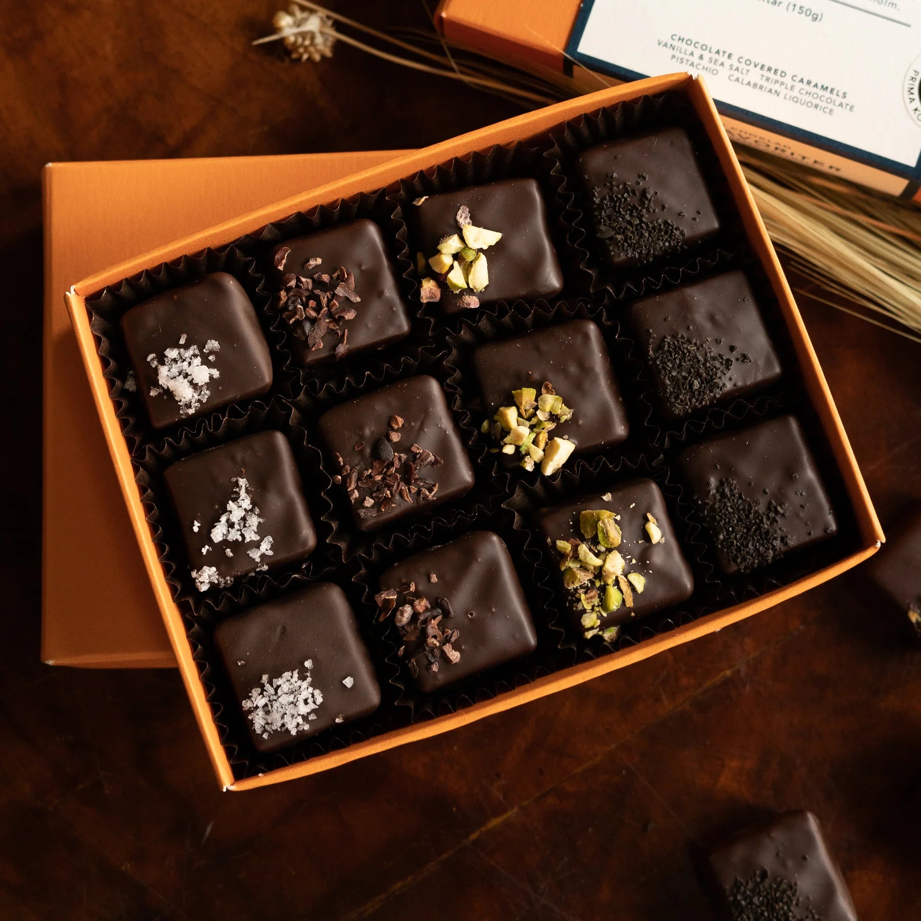 Pärlans Chocolate Covered Caramels / OUR FAVOURITES, 12 pieces