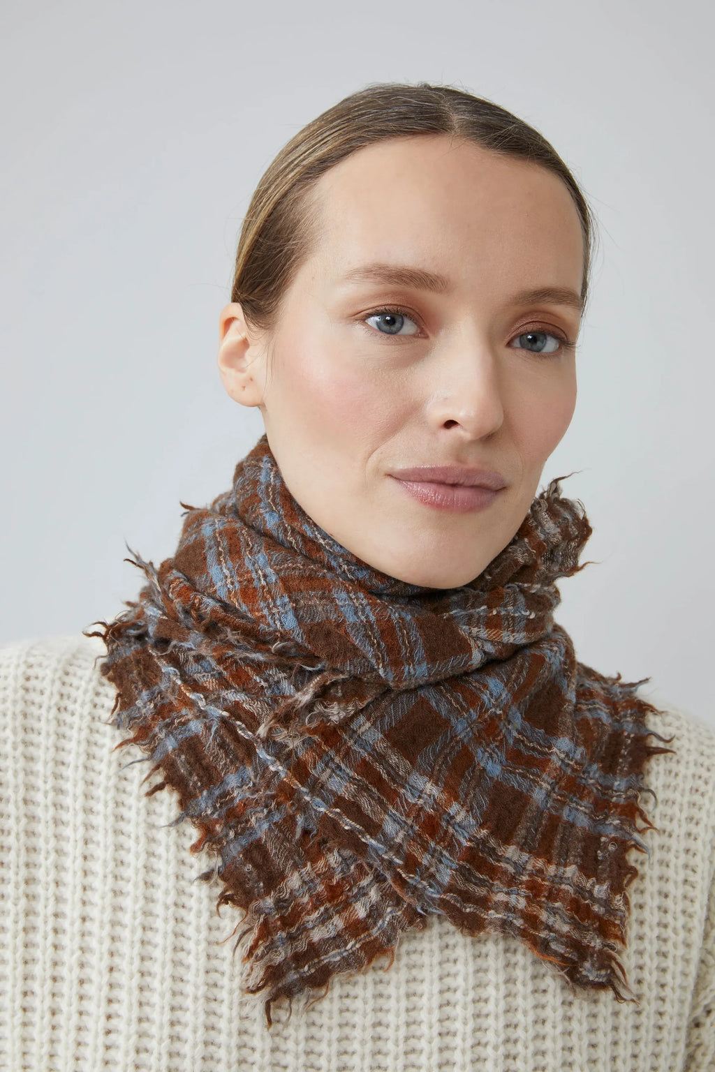 Magda Tørklæde N°793 / Kaffe